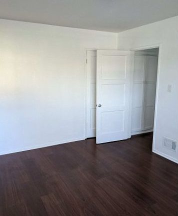 4th image of 3900 W Adams Blvd #10170