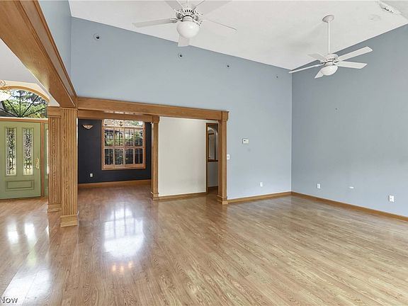 3rd image of 30111 Bonnie View Dr