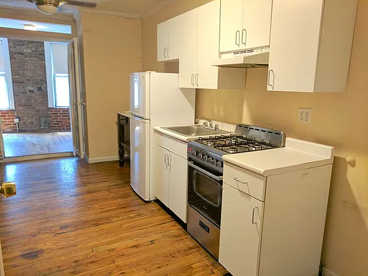 Rented by Mirador Real Estate | media 2