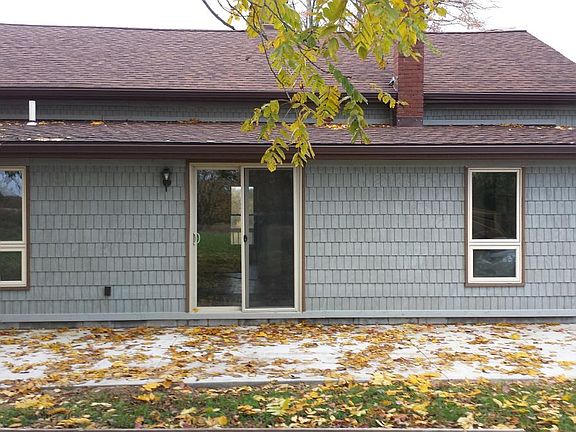 Sliding door/ Back Patio