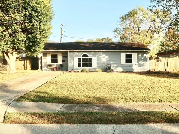 2113 Pickerton Dr, Deer Park, TX 77536