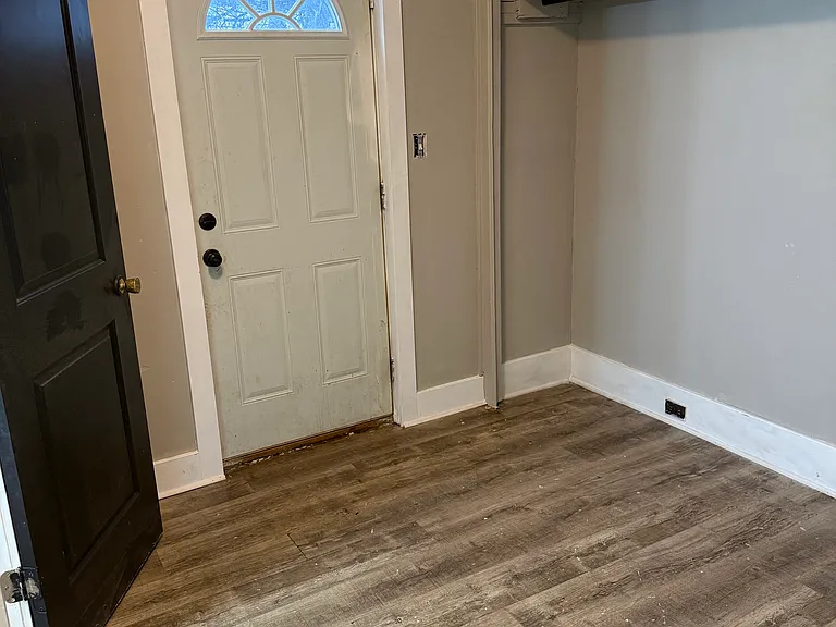 458 Cedar Ave #201 — Photo 12