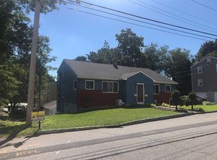 317-319 Queen St, Bridgeport, CT 06606