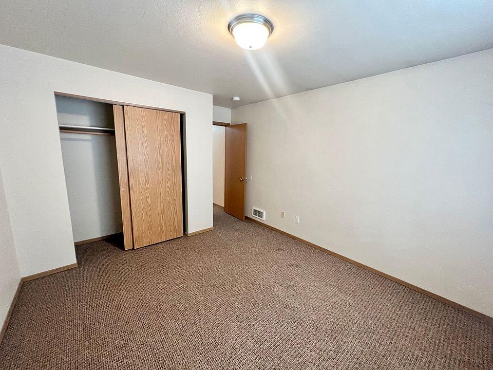 2108 Yellowstone Ellsworth Apartment Rentals Ellensburg, WA Zillow