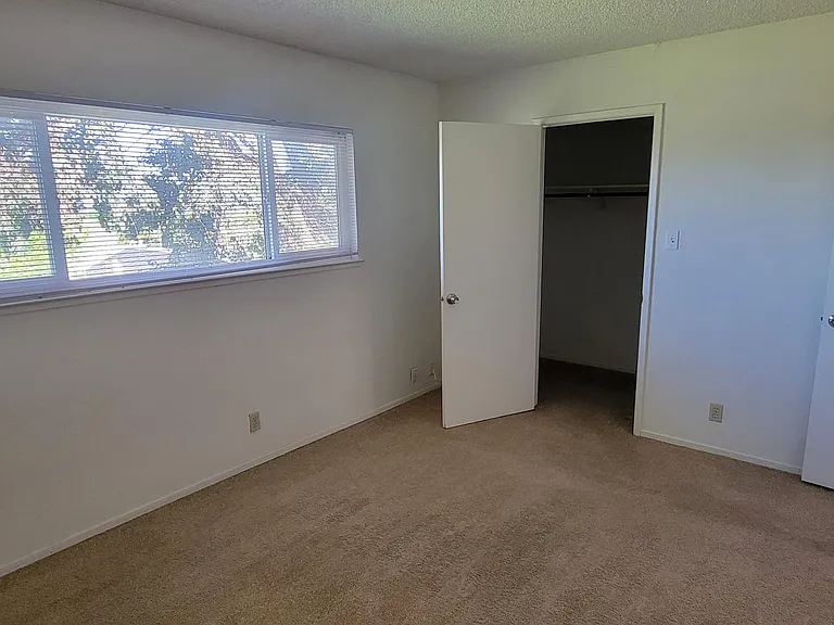 615 Pope Dr #C — Photo 14