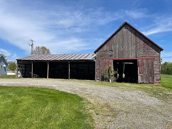 3rd image of 8363 Carl Springs Rd