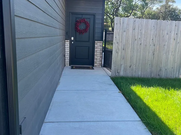 13539 W Haskell Ct — Photo 2