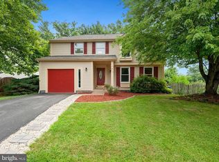 302 Samantha Dr, Sterling, VA 20164