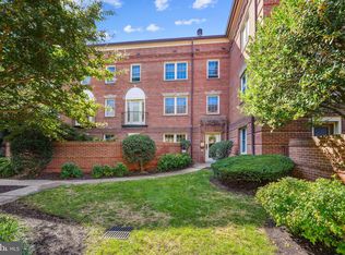 1201 N Pitt St APT 1C, Alexandria, VA 22314