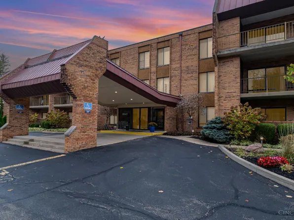 3542 Amberacres Dr Unit 300N, Cincinnati, OH 45237