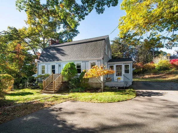 17 Bernard St, Marshfield, MA 02050