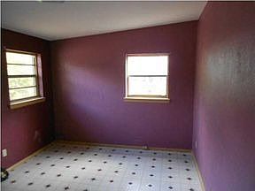 2nd image of 706 Boxwood Dr