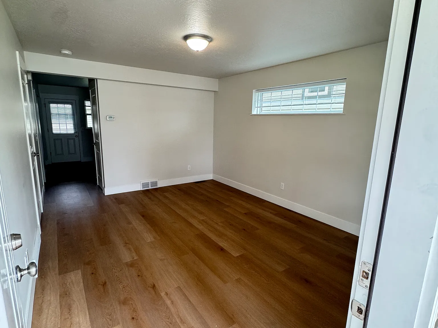 3 bed, 1.5 bath, 1120 sqft, $2,595 — Photo 3