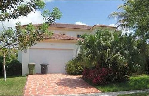 1st image of 1935 Alamanda Dr
