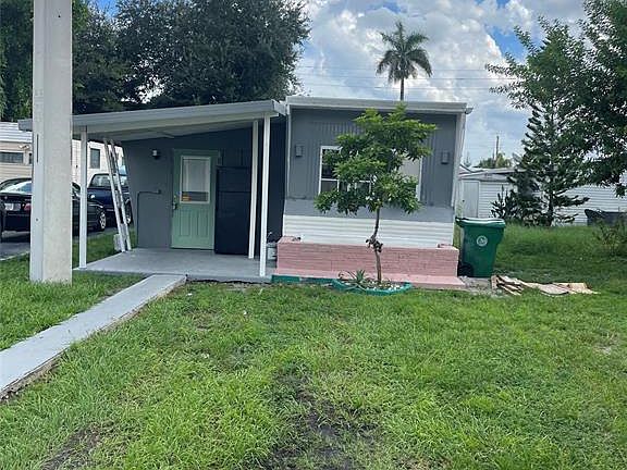 4th image of 8556 Berkley Dr #8556