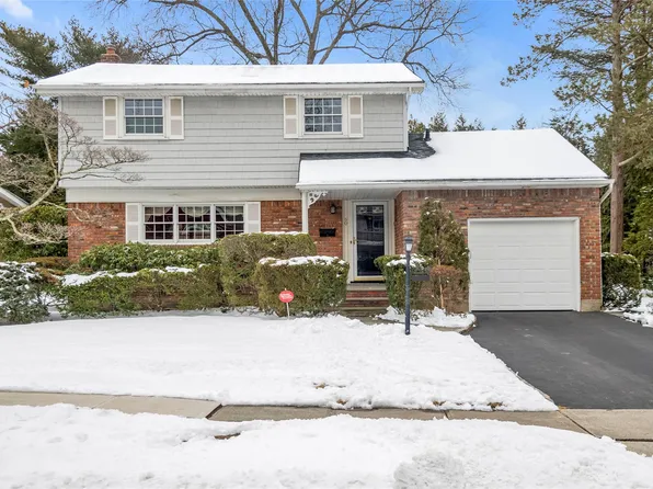 50 Driftwood Drive, Port Washington, NY 11050