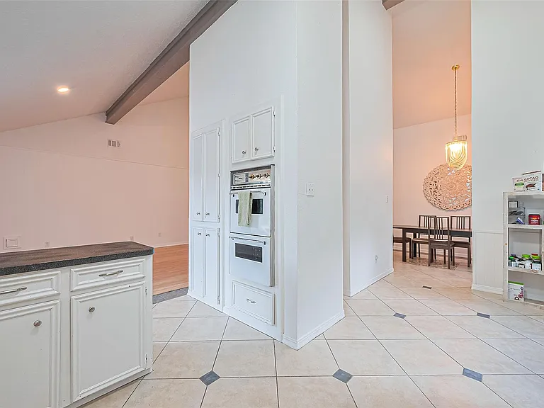 8018 Zimmermann Dr — Photo 21