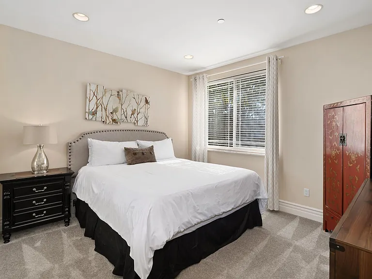 15935 W Archwood Ln — Photo 23