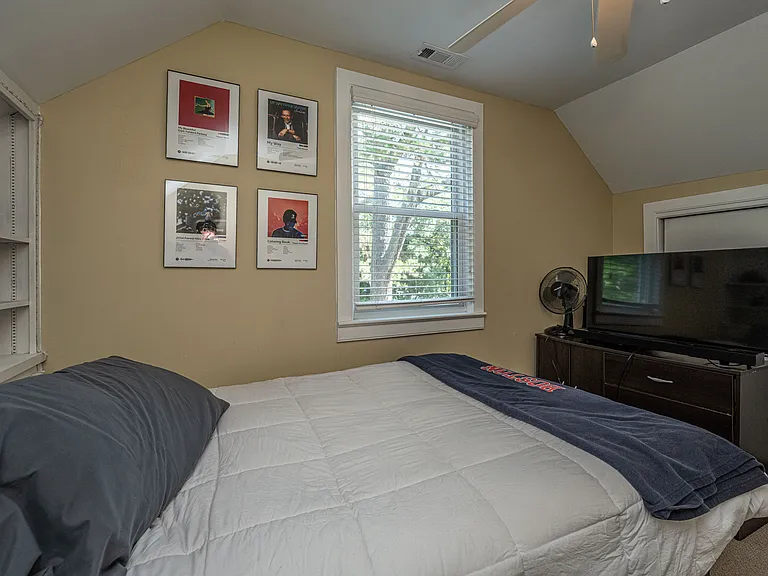 685 Folly Rd — Photo 28