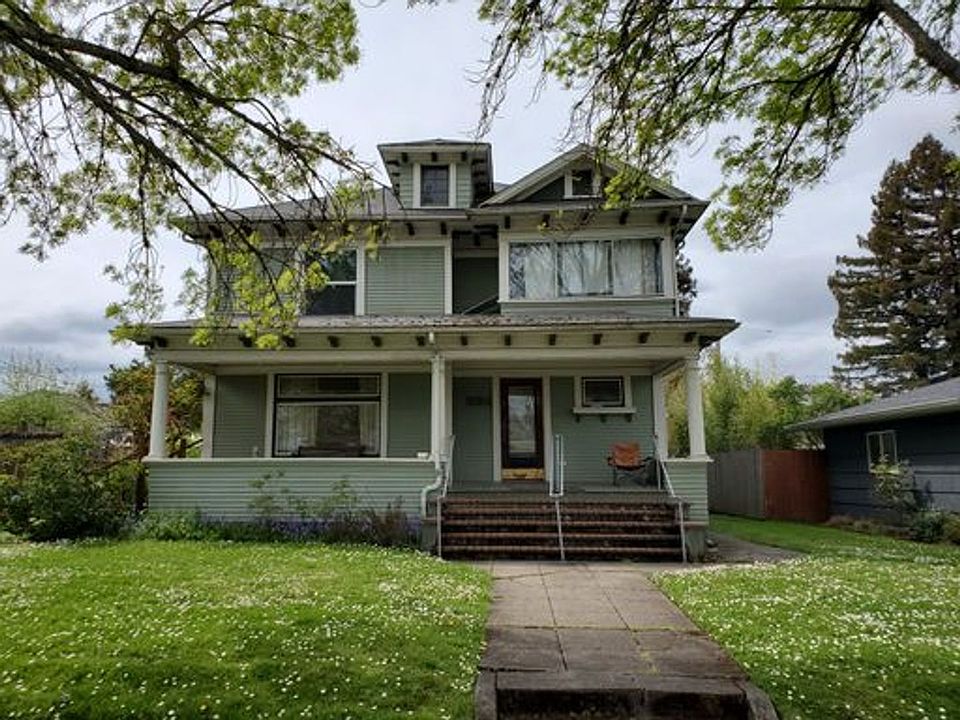 1st image of 1654 Lincoln St #2
