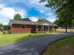 156 Cub Creek Hall Rd, Parsons, TN 38363