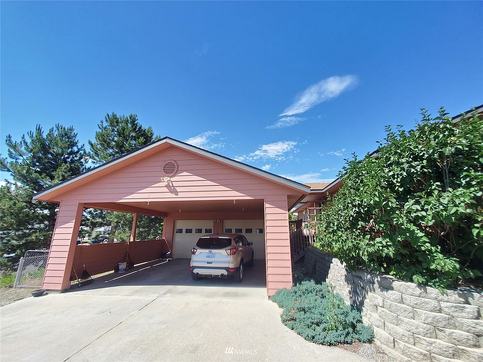 706 Quassia Street, Omak, WA 98841 Zillow