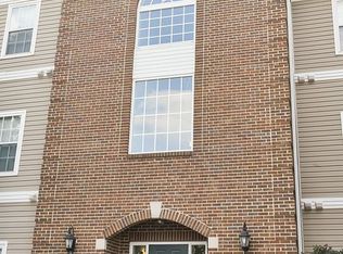 951 Mistflower Ln, Florence, KY 41042