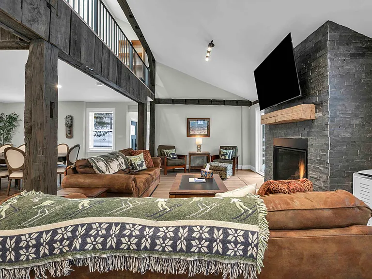 6924 Fish Hill Rd — Photo 14