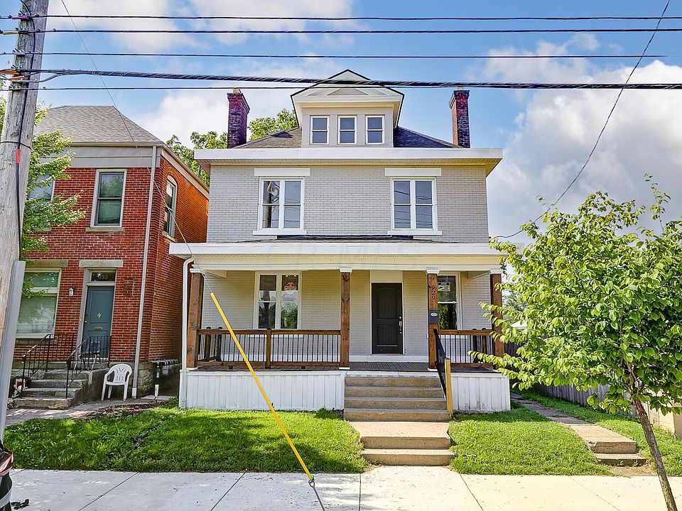 1st image of 929 E Long St