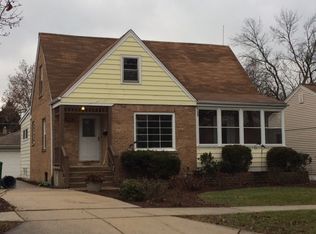 558 S Stewart Ave, Lombard, IL