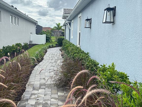 2nd image of 16117 Isola Pl