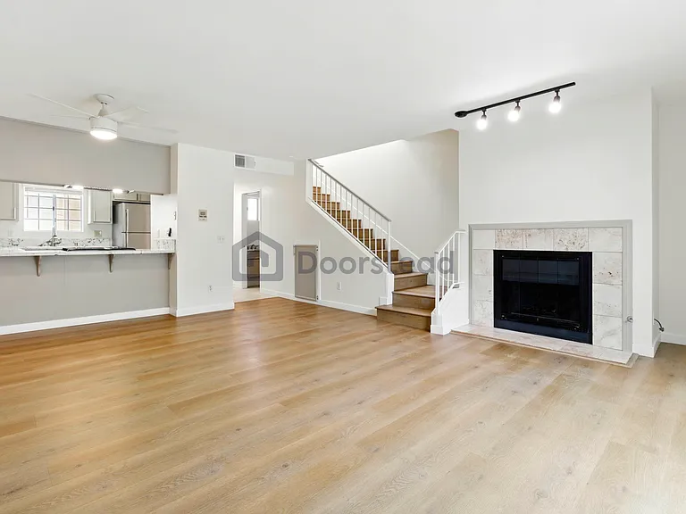 283 Date Ave #C — Photo 5