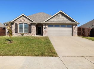 1150 Tulip St, Centerton, AR 72719