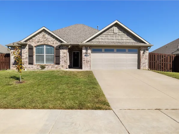 1150 Tulip St, Centerton, AR 72719