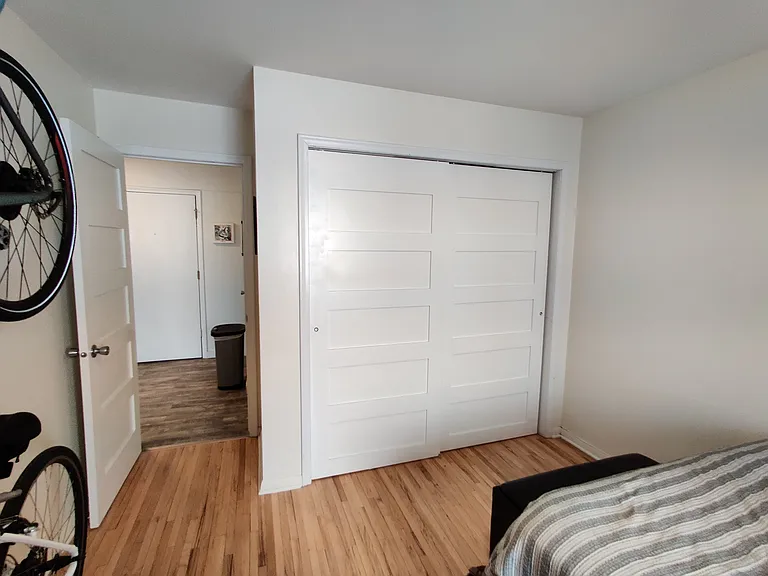 806 Franklin Ave W #205 — Photo 5