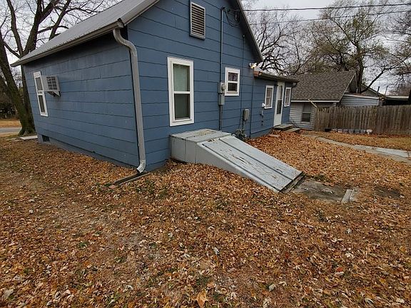 5th image of 1309 Grant Ave