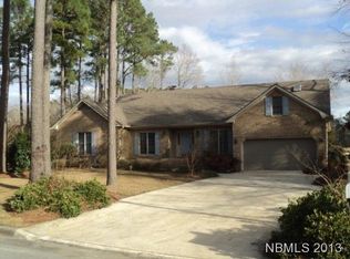 304 Augusta Ct, New Bern, NC 28562