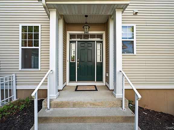 5th image of 8 Green Court