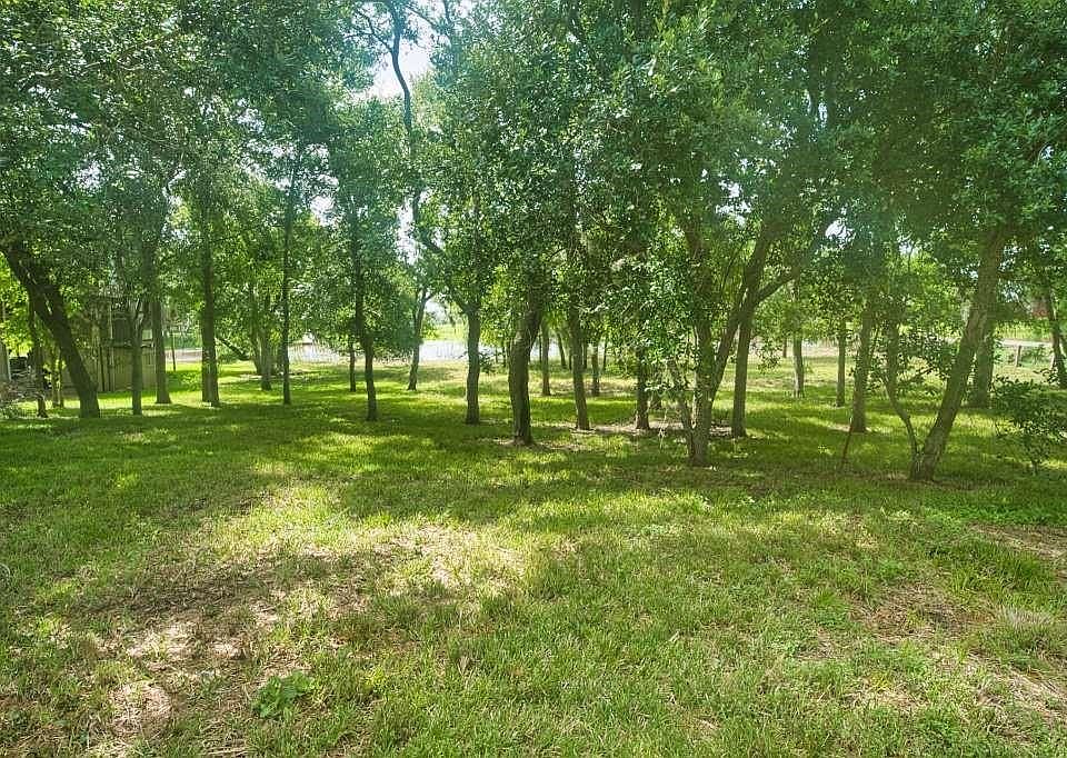 1st image of 1163 Private Road 652