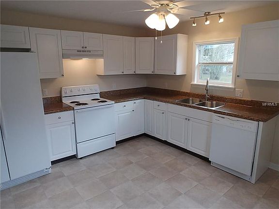 2nd image of 850 Sunup Dr