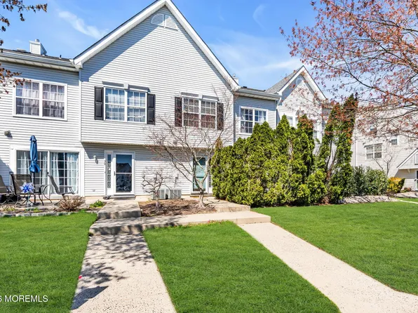 28 Madison Court, Tinton Falls, NJ 07712