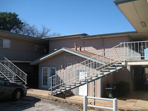 1st image of 924 E Dean Keeton St APT 221