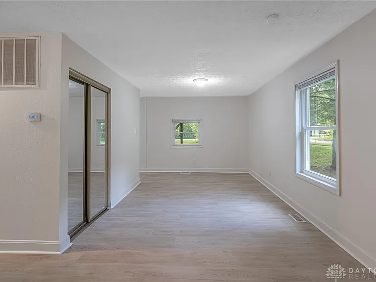 4400-4402 Pinebrook Ct #4402 — Photo 4