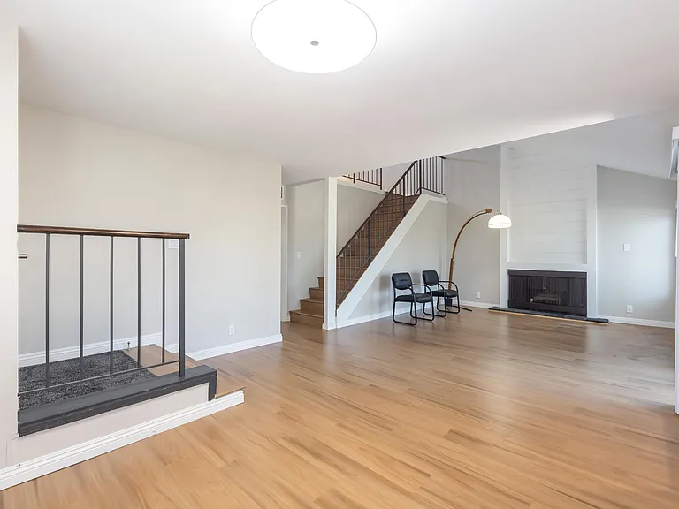 4635 Maytime Ln — Photo 14