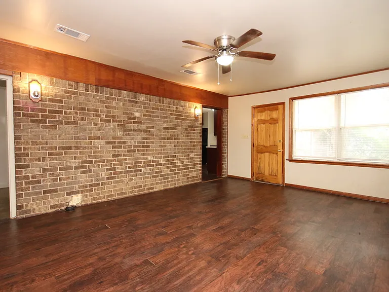 4745 Praline Ln — Photo 10