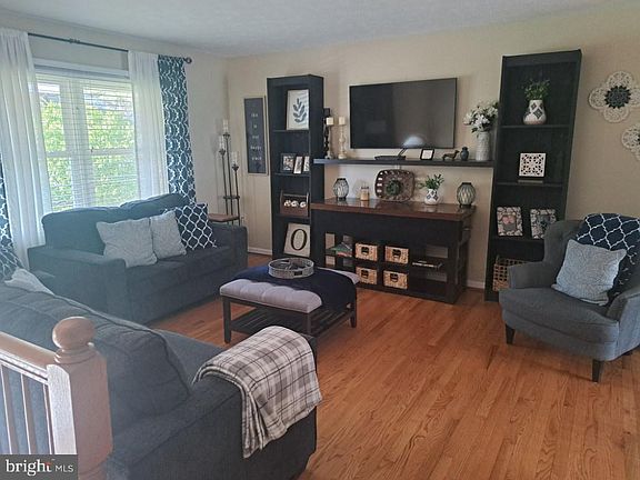 4th image of 117 Woodys Pl
