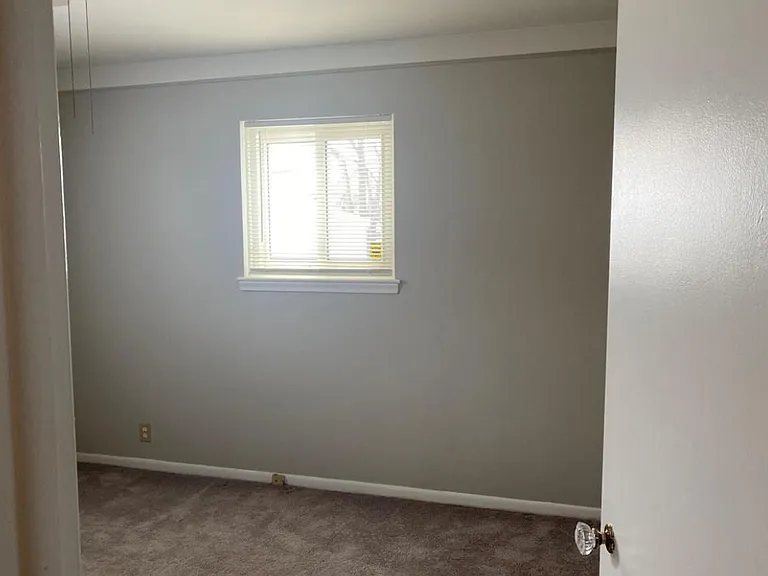 24331 Currier St — Photo 15