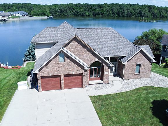 3rd image of 2928 Alexandria Pike