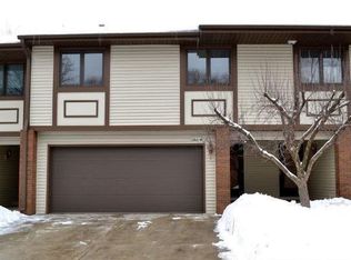 2410 County Road D W, Saint Paul, MN 55112