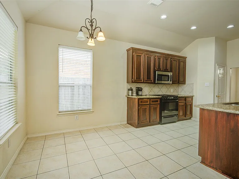 21718 Grand Hollow Ln — Photo 7